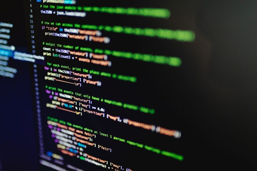 Jak obniżyć koszty infrastruktury w AWS i GCP: Wprowadzenie do FinOps dla inżynierów DevOps